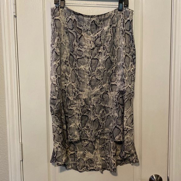 Sugarlips Dresses & Skirts - NWT - SNAKESKIN SKIRT